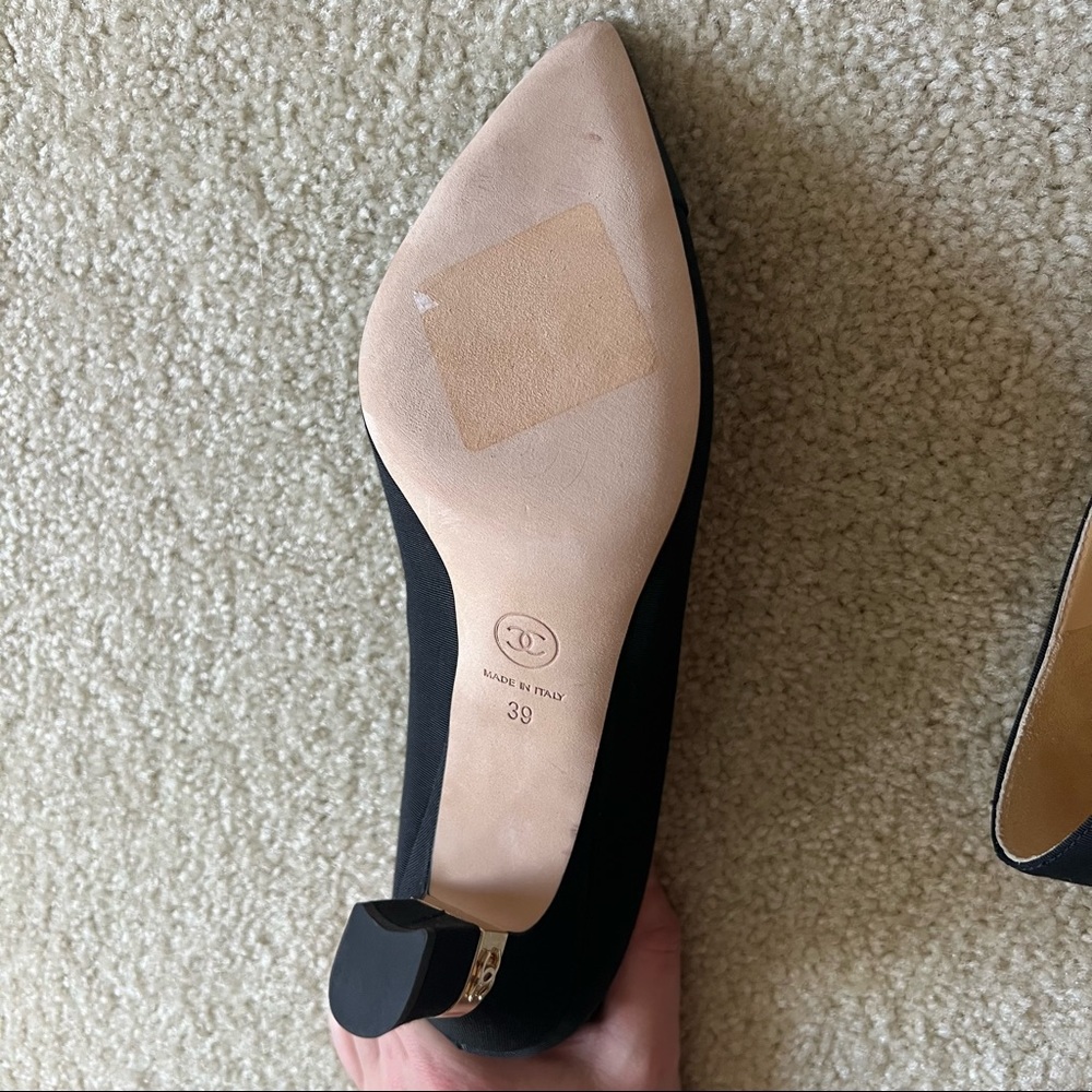 NWOT Chanel black pumps - Picture 7 of 10